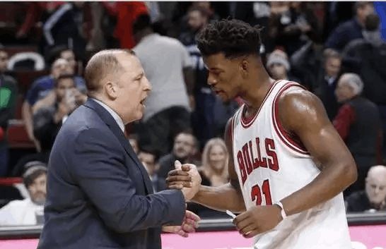 克瓦拉茨赫利亚：3-1只是个开始 客战维拉注定更加艰难​